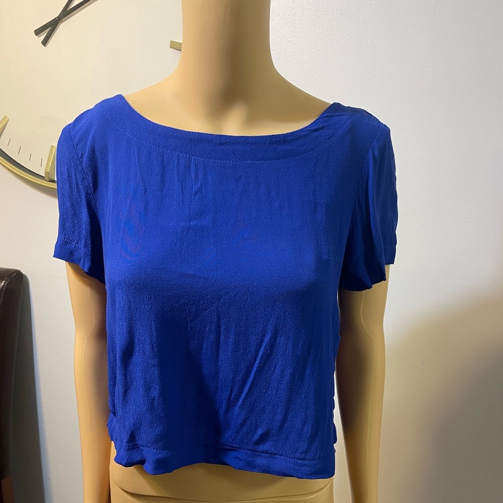socialite blue crop top size M